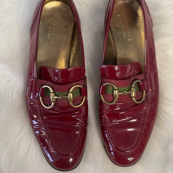 100% Authentic Gucci red patent leather loafer size 6 - Picture 2 of 11